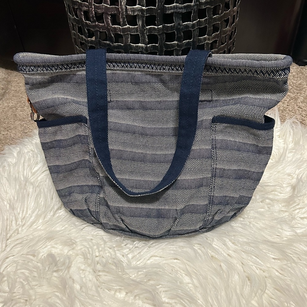 Thirty-one retro metro bag